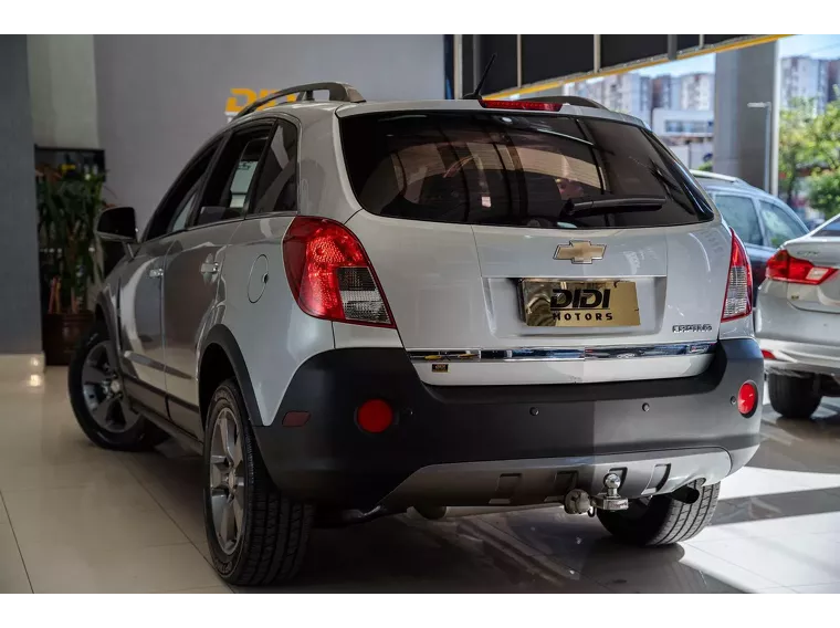 Chevrolet Captiva Prata 9