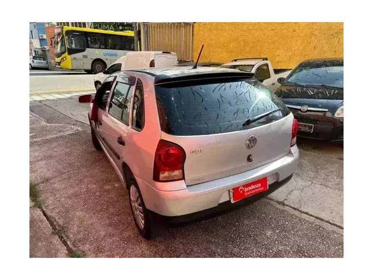 Volkswagen Gol Prata 2