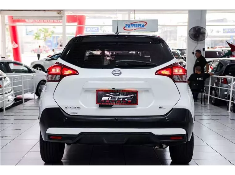 Nissan Kicks Branco 8