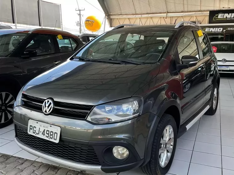 Volkswagen Crossfox Cinza 1