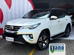 Toyota Hilux SW4