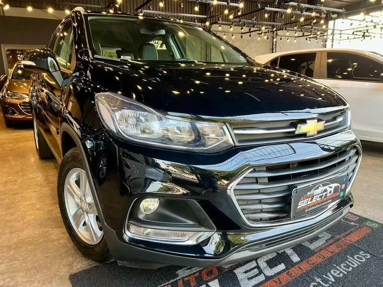 Chevrolet Tracker Preto 5