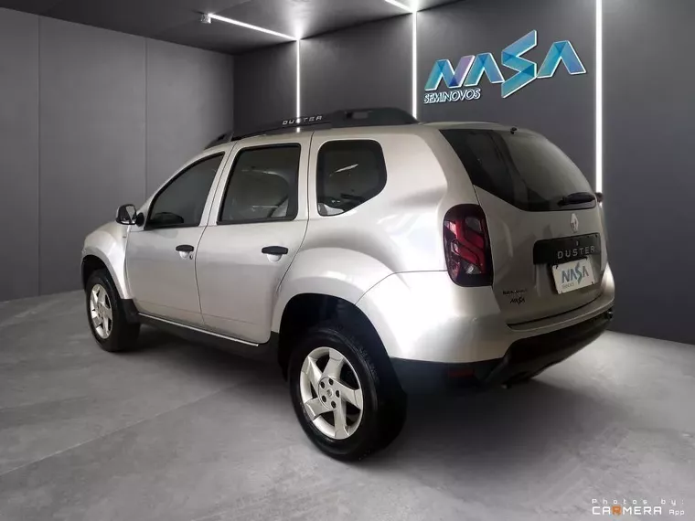 Renault Duster Prata 12