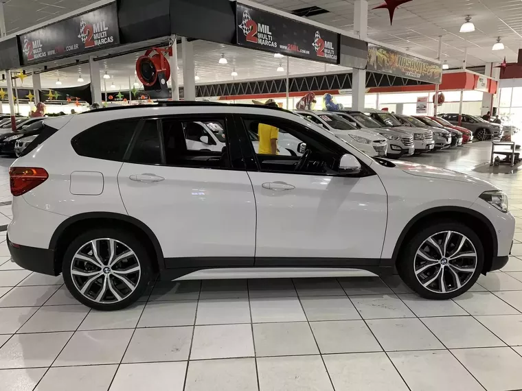 BMW X1 Branco 10