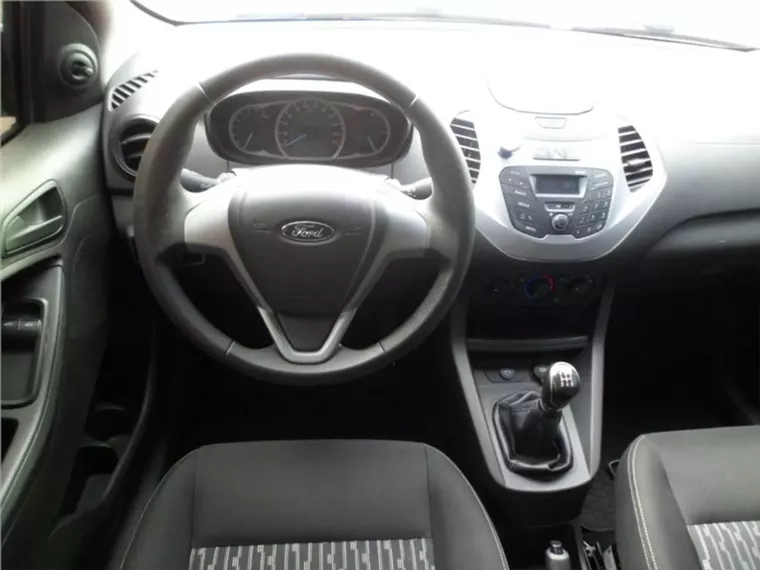 Ford KA Preto 11