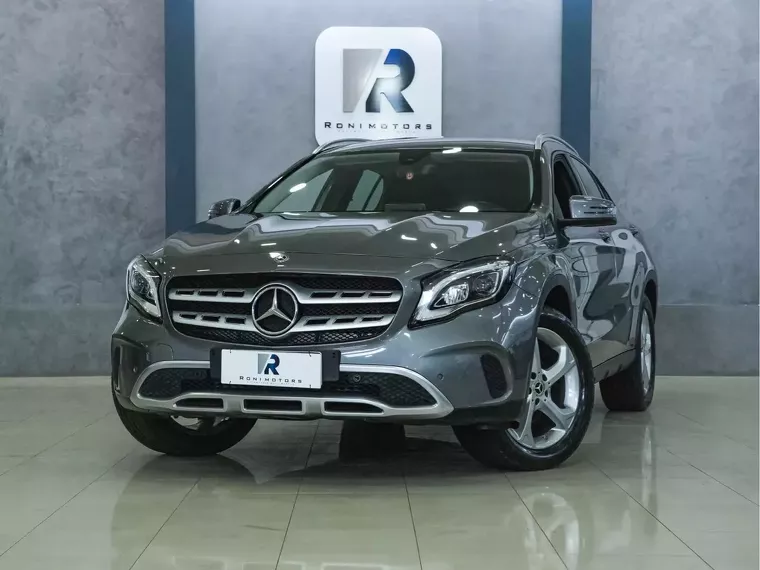 Mercedes-benz GLA 200 Cinza 1