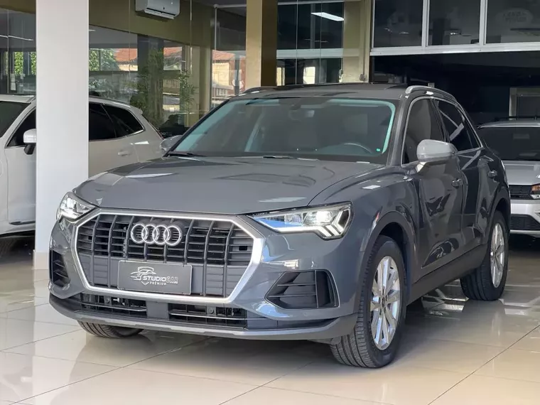 Audi Q3 Cinza 4