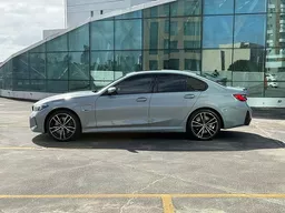 BMW 330e
