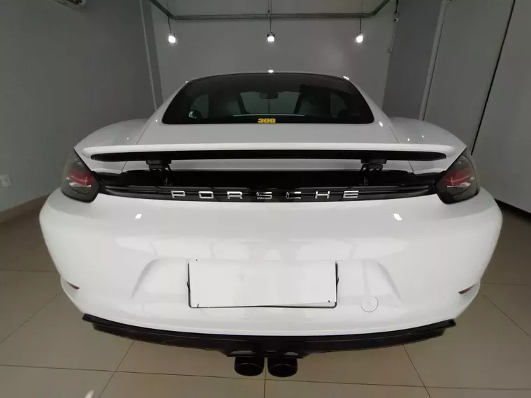 Porsche 718 Branco 29