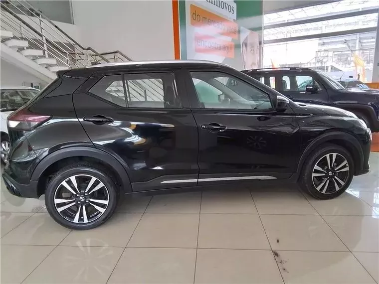 Nissan Kicks Preto 5