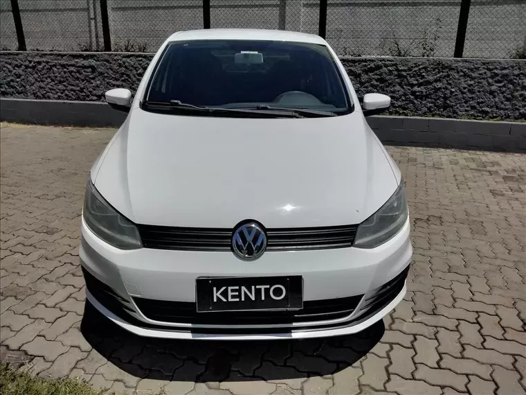 Volkswagen Fox Branco 1