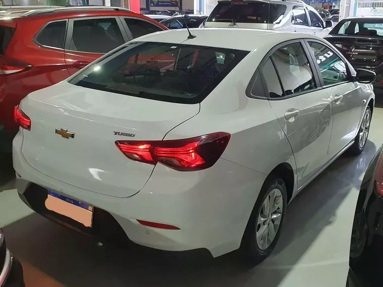 Chevrolet Onix Branco 4