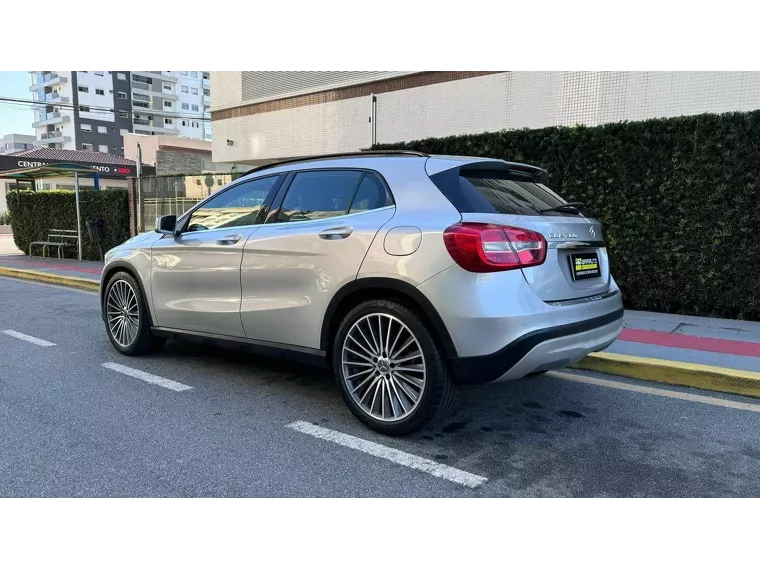 Mercedes-benz GLA 200 Prata 4