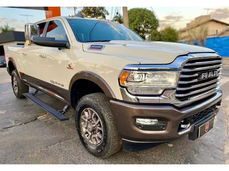 RAM 3500 Branco 7