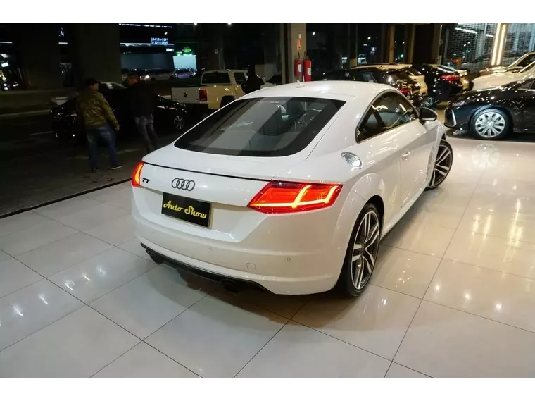 Audi TT Branco 8