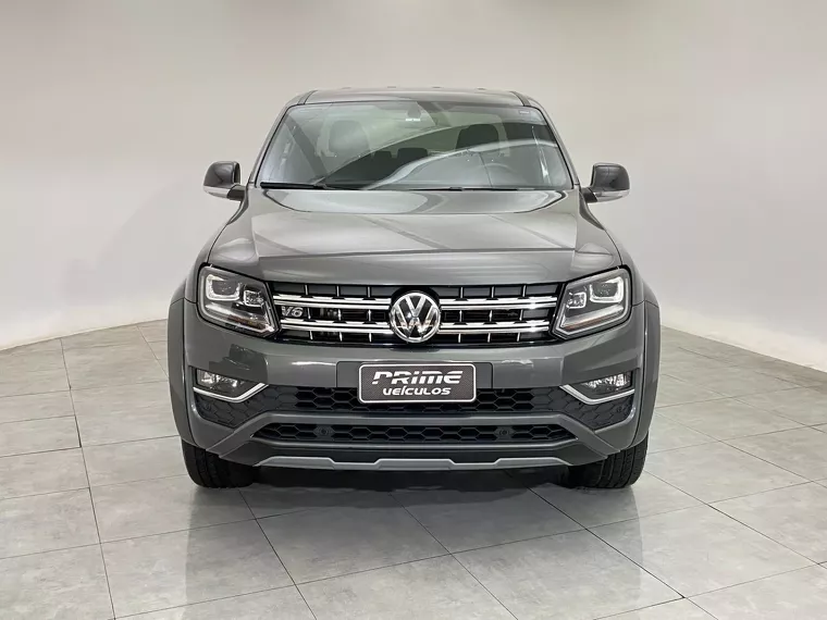 Volkswagen Amarok Cinza 1