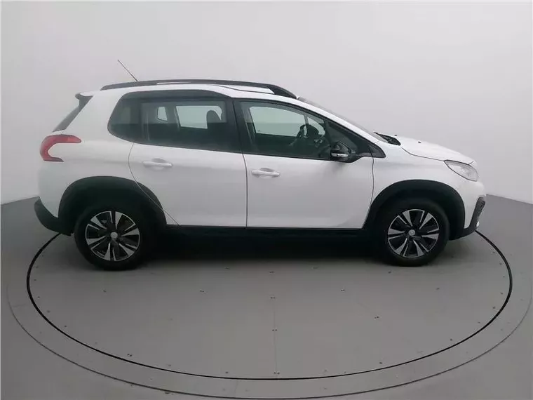 Peugeot 2008 Branco 11