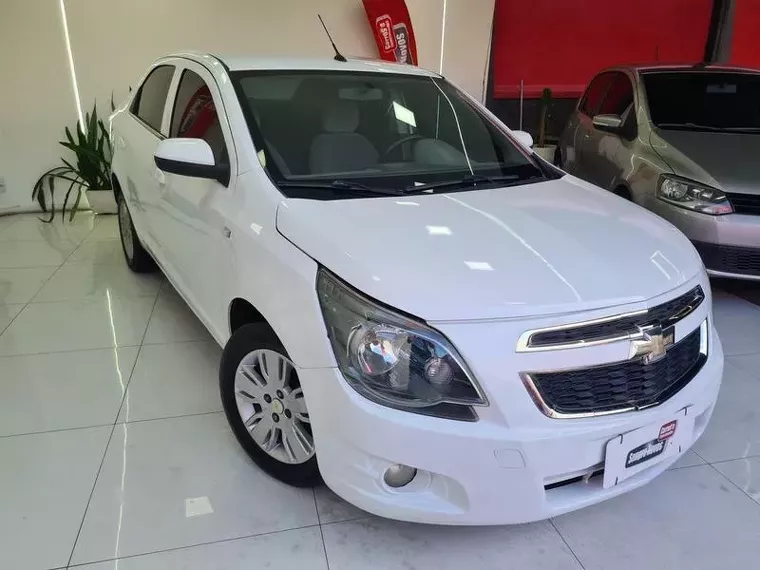 Chevrolet Cobalt Branco 12