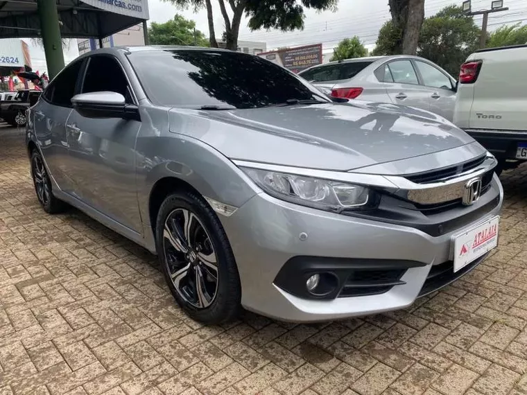 Honda Civic Prata 29