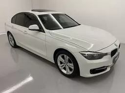 320i