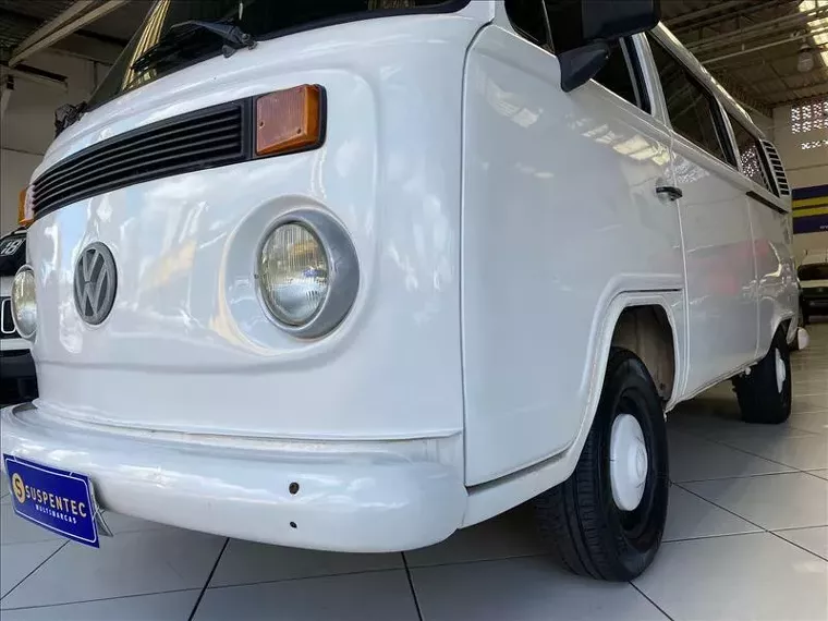 Volkswagen Kombi Branco 12