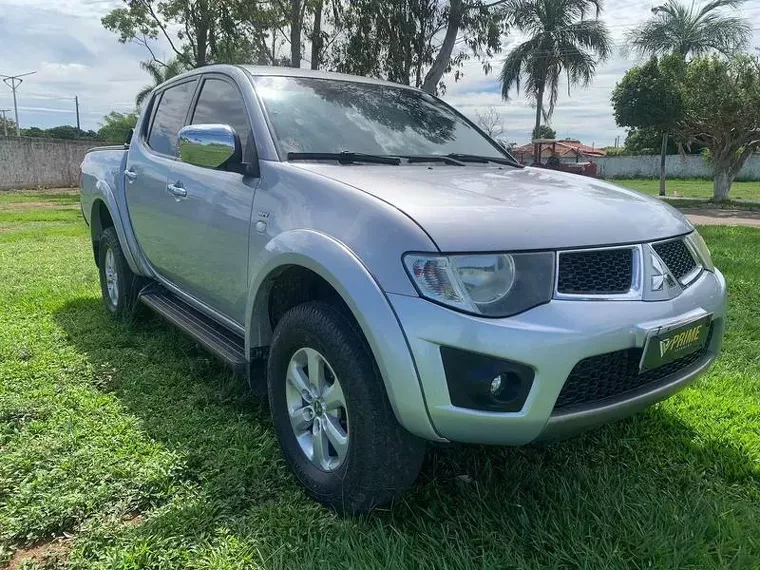 Mitsubishi L200 Triton Prata 10