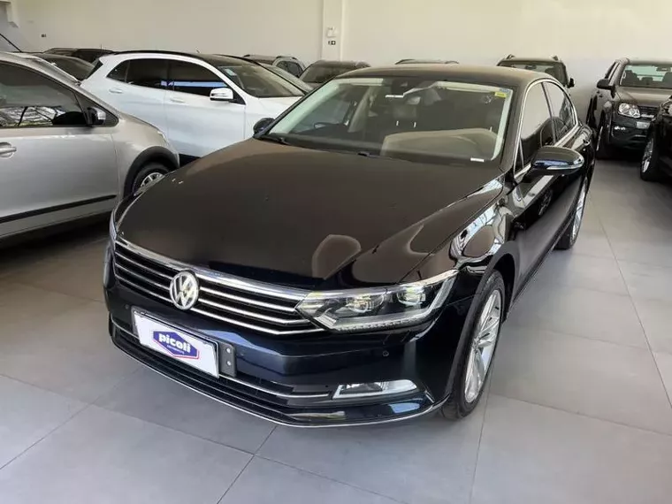 Volkswagen Passat Preto 1