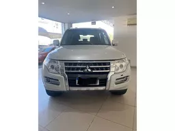 Mitsubishi Pajero Full