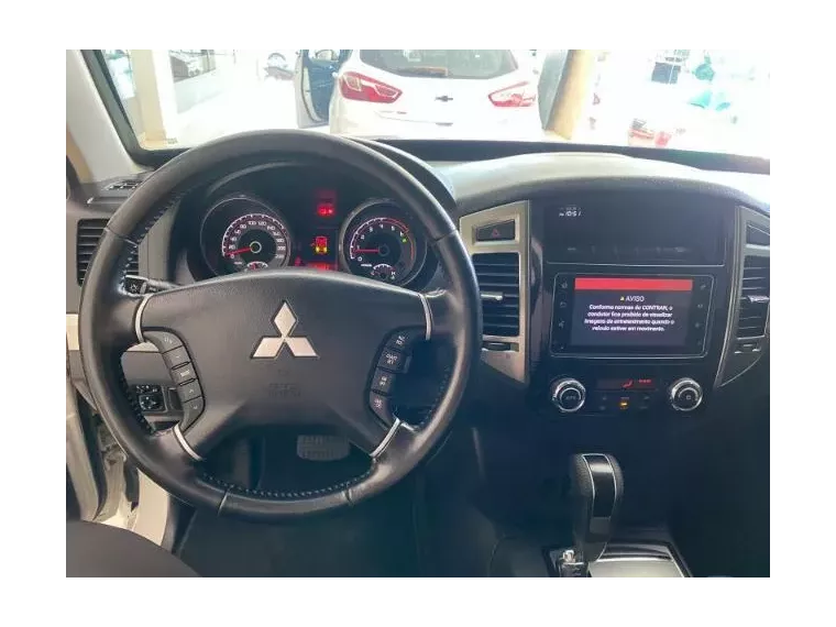 Mitsubishi Pajero Full Branco 2