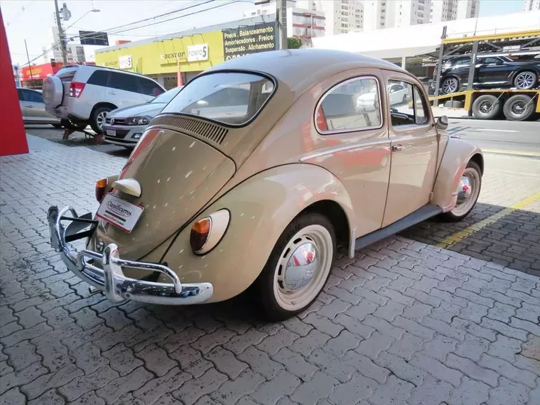 Volkswagen Fusca Bege 1