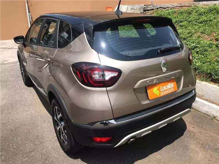 Renault Captur Bronze 10