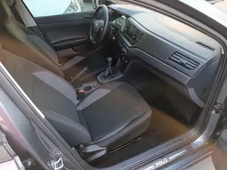 Volkswagen Polo Sedan