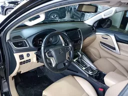 Mitsubishi Pajero Sport