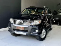 Toyota Hilux SW4