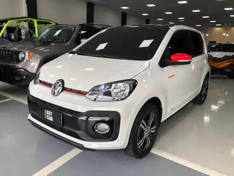 Volkswagen UP Branco 12