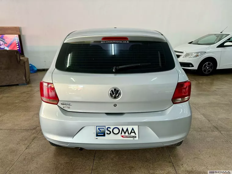 Volkswagen Gol Prata 9