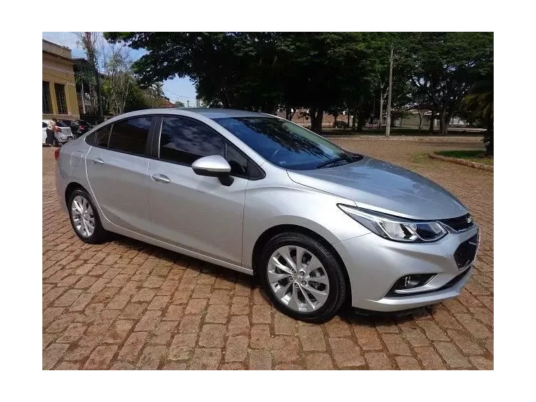 Chevrolet Cruze Prata 1