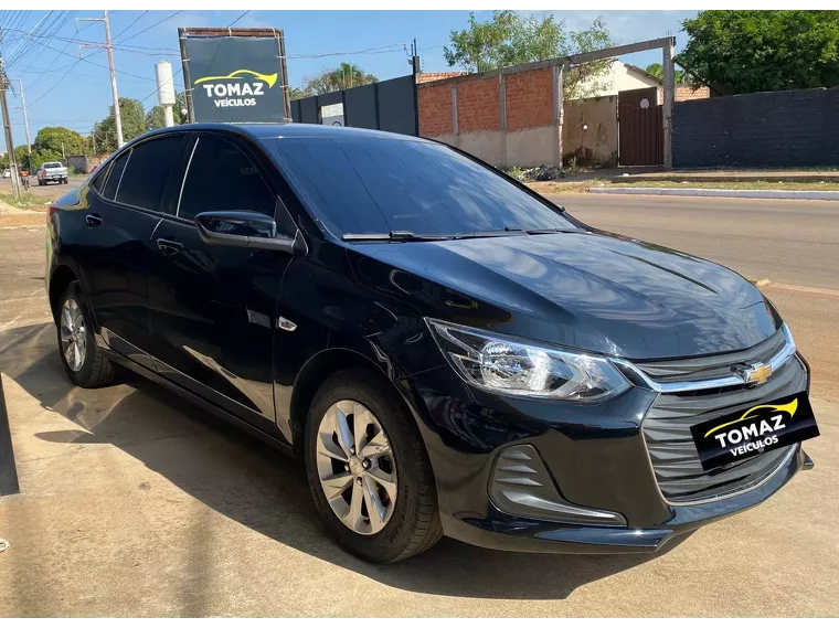 Chevrolet Onix Preto 2