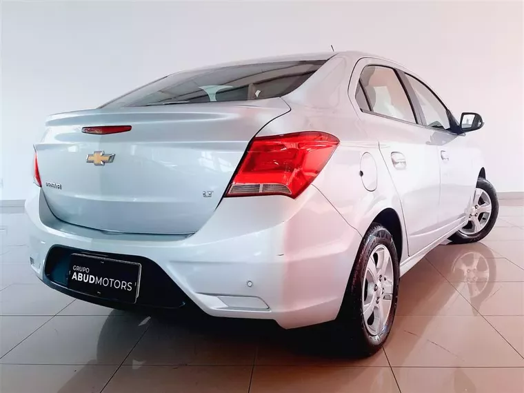 Chevrolet Prisma Prata 5