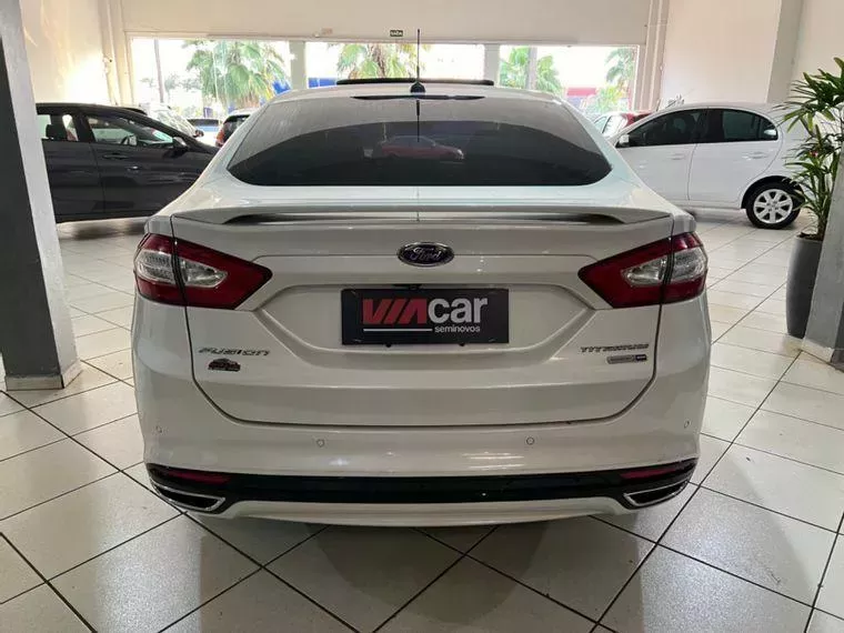 Ford Fusion Branco 5