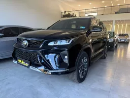 Toyota Hilux SW4
