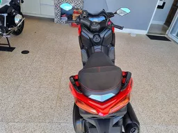 Xmax