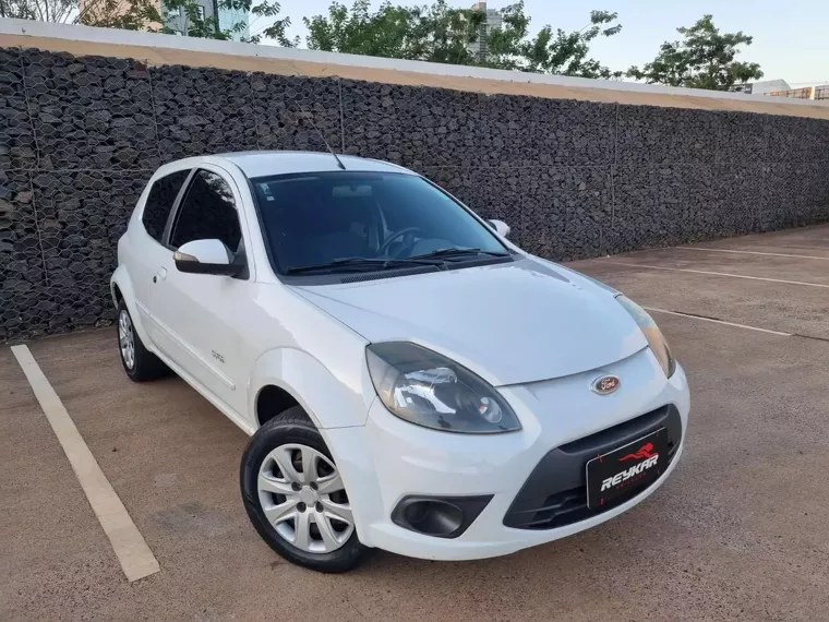 Ford KA Branco 1