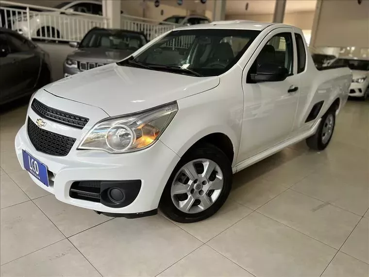 Chevrolet Montana Branco 3