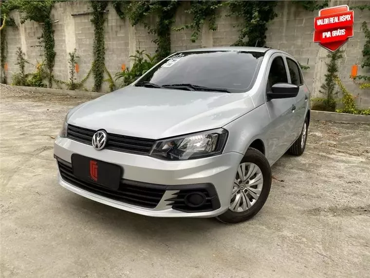 Volkswagen Gol Prata 1