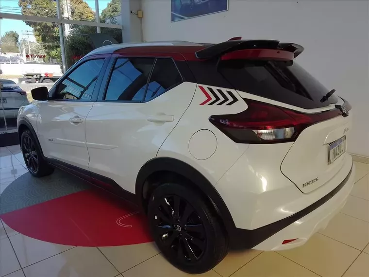 Nissan Kicks Branco 17