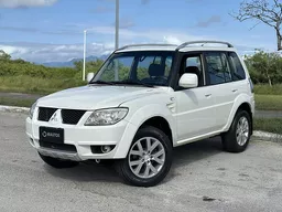 Mitsubishi Pajero TR4