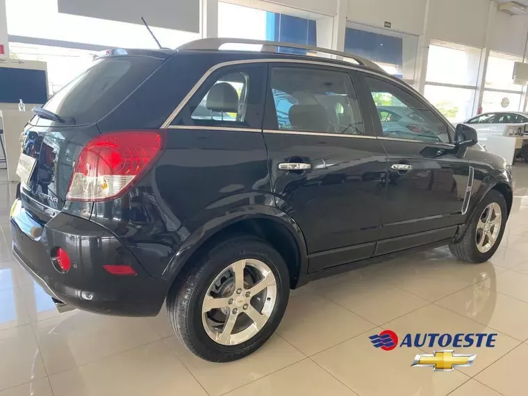 Chevrolet Captiva Preto 7