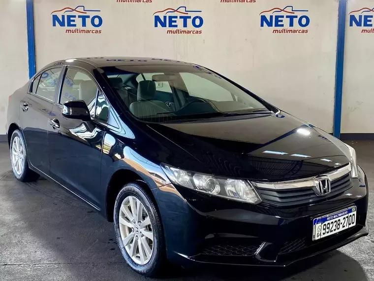 Honda Civic Preto 25