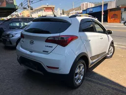 Hyundai HB20X